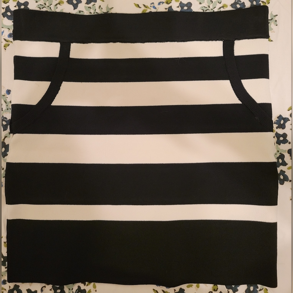 Bebe black and white striped mini skirt